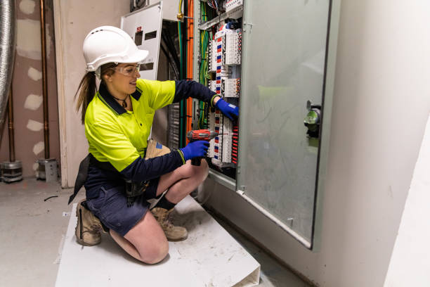 Best Affordable Emergency Electrician  in Whitesboro, TX